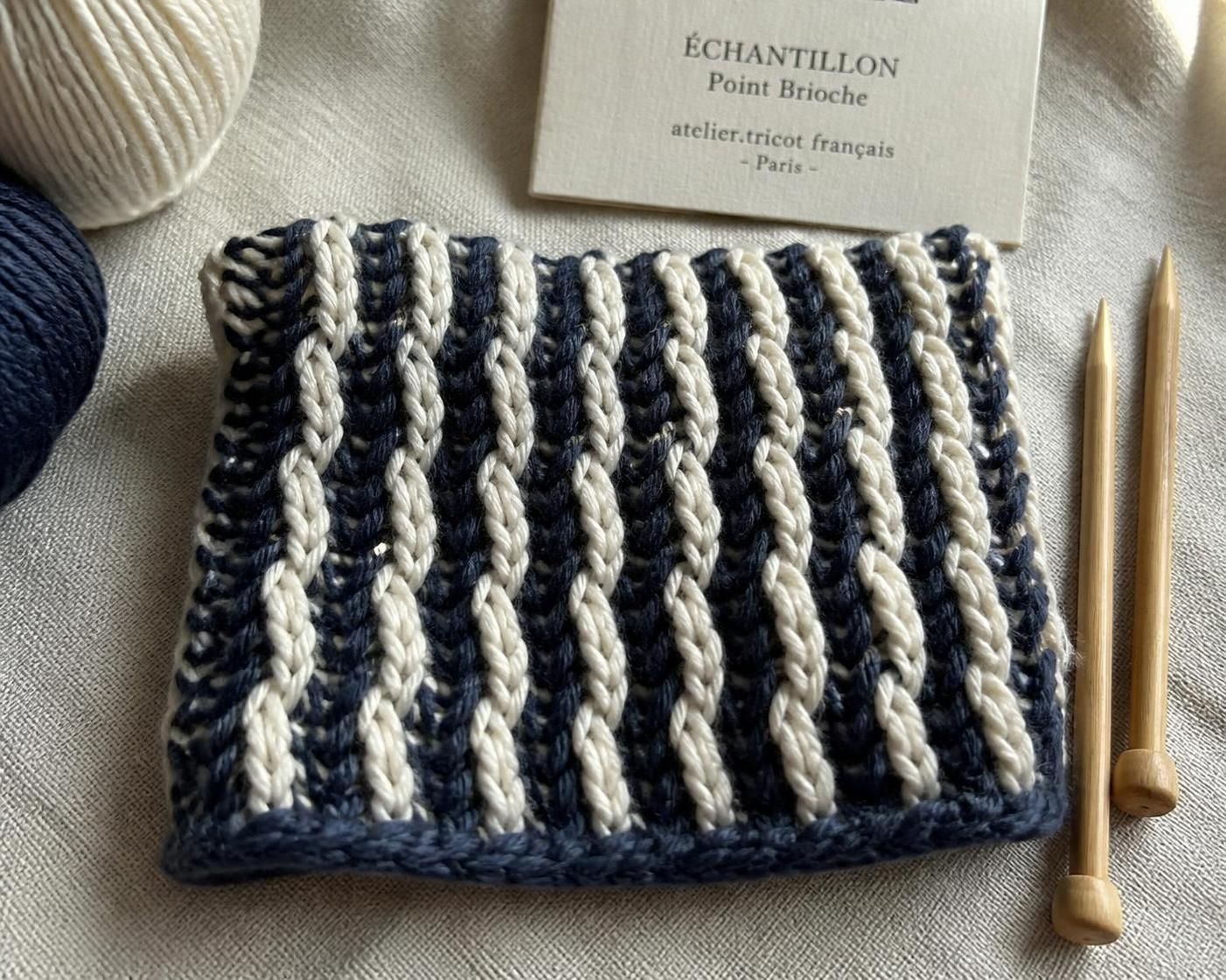 découvrez le point brioche au tricot, une technique qui apporte relief et volume à vos créations. apprenez à maîtriser ce point pour des ouvrages chaleureux et texturés.